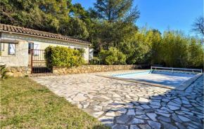 Stunning home in Bollène with WiFi, 1 Bedrooms and Jacuzzi